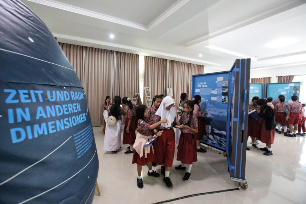 Pameran-Sains_11-1030×686jpg